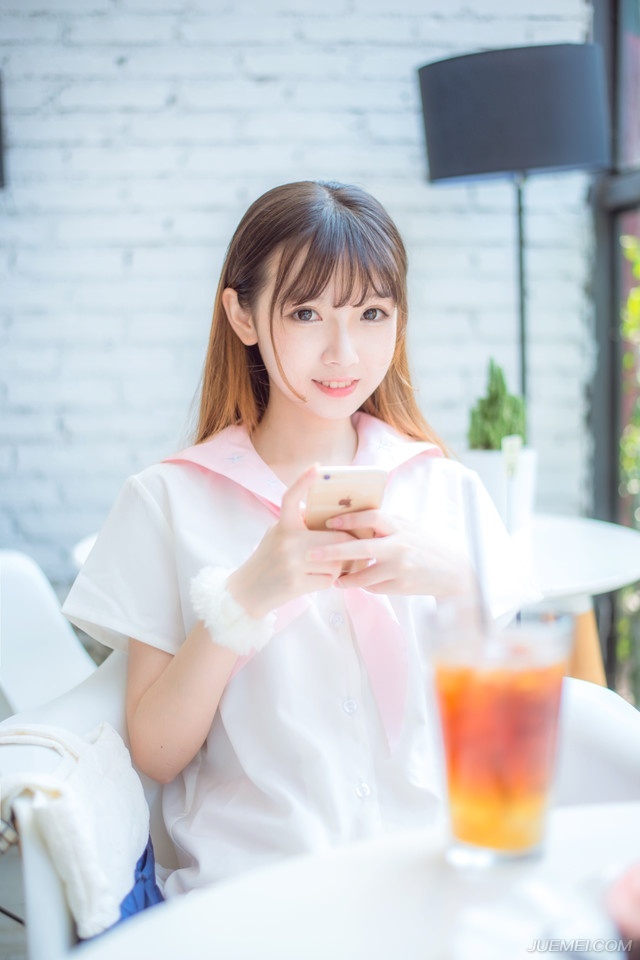“咻咻咻~”